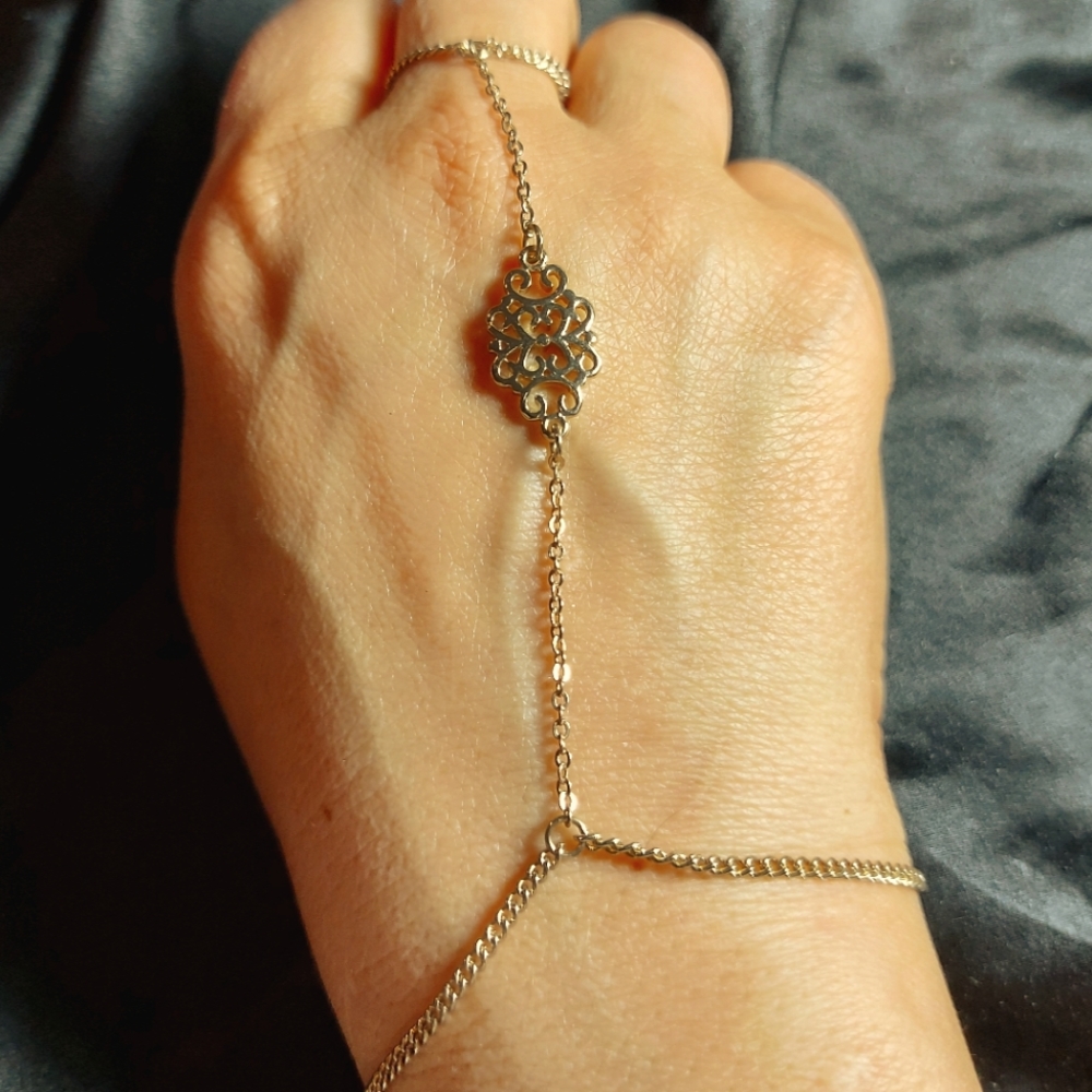 Persian Gold Bracelet & Ring Jewelry Piece